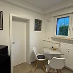 Moderne Mit Waldflair Und Kaffeegenuss