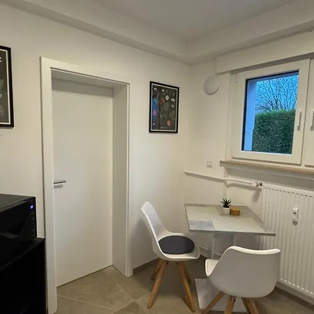 Moderne Mit Waldflair Und Kaffeegenuss